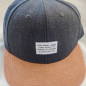 One-Size Charcoal H&M Snapback Cap